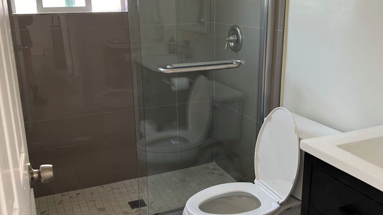 Photo of Bathroom in Baldwin Park