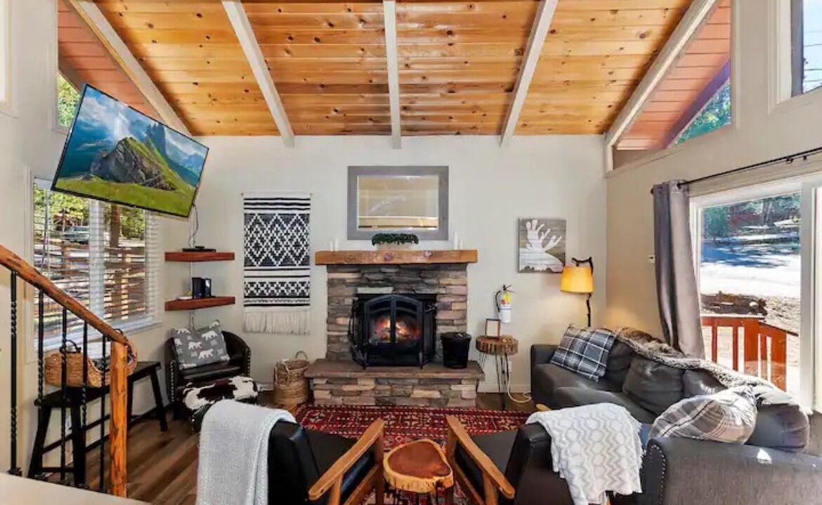 Photo of Livingroom in Moonridge