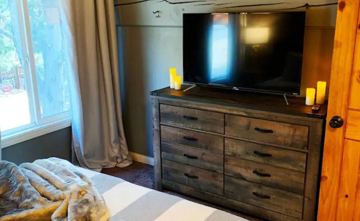 Photo of Bedroom in Moonridge