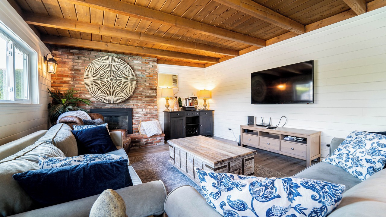 Photo of Livingroom in Placentia