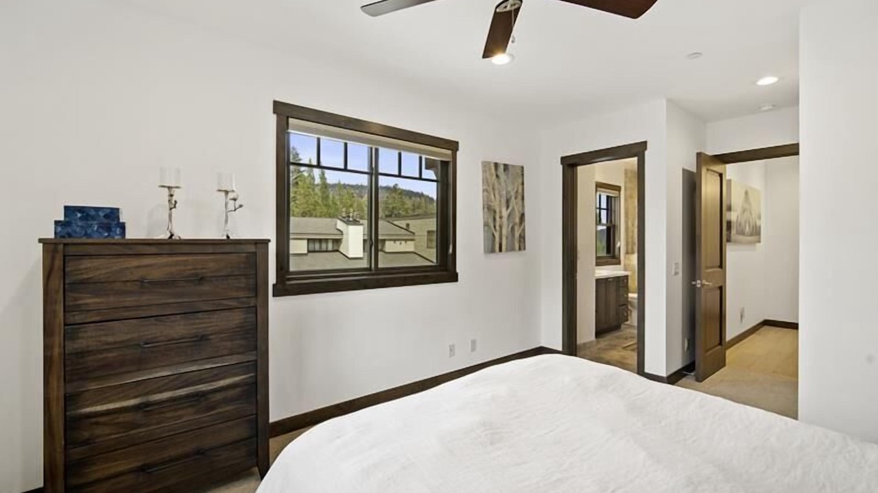 Photo of Bathroom in Mammoth Lakes