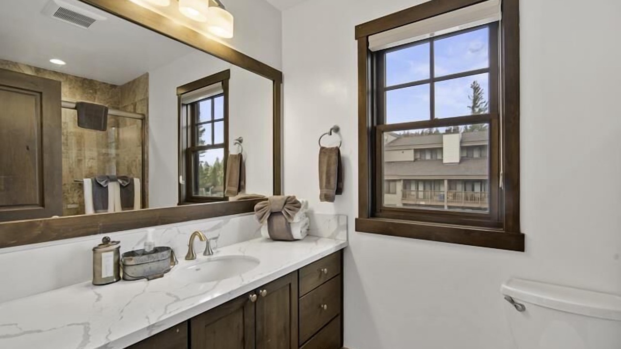 Photo of Bathroom in Mammoth Lakes