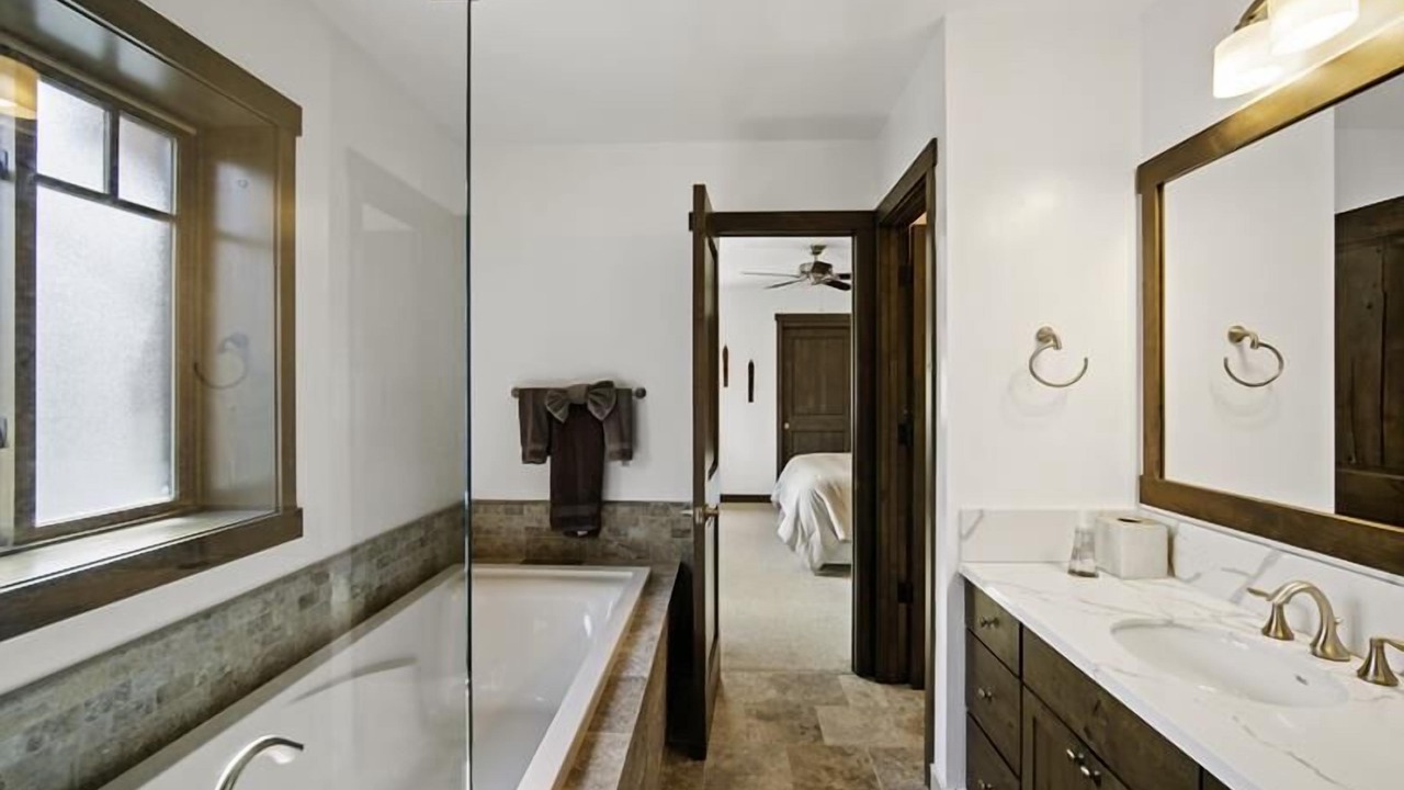 Photo of Bathroom in Mammoth Lakes