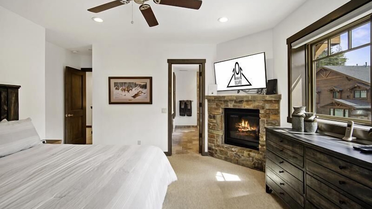 Photo of Livingroom in Mammoth Lakes