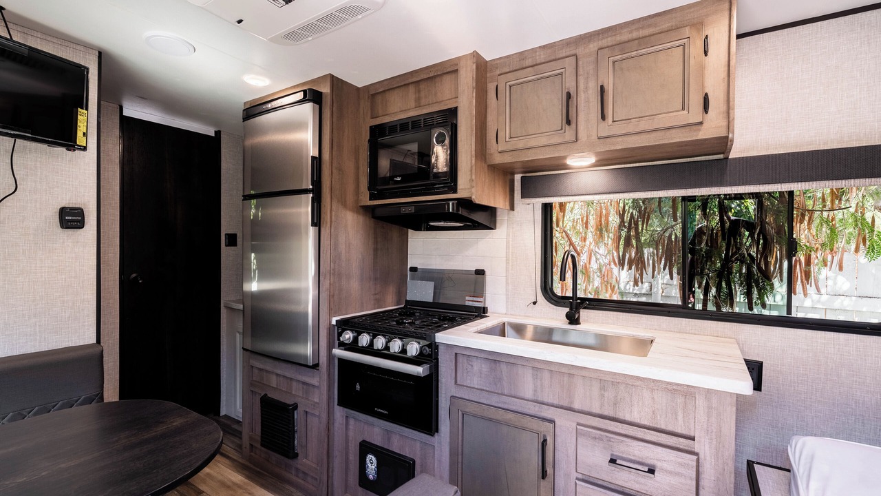 Photo of Kitchen in Meiners Oaks