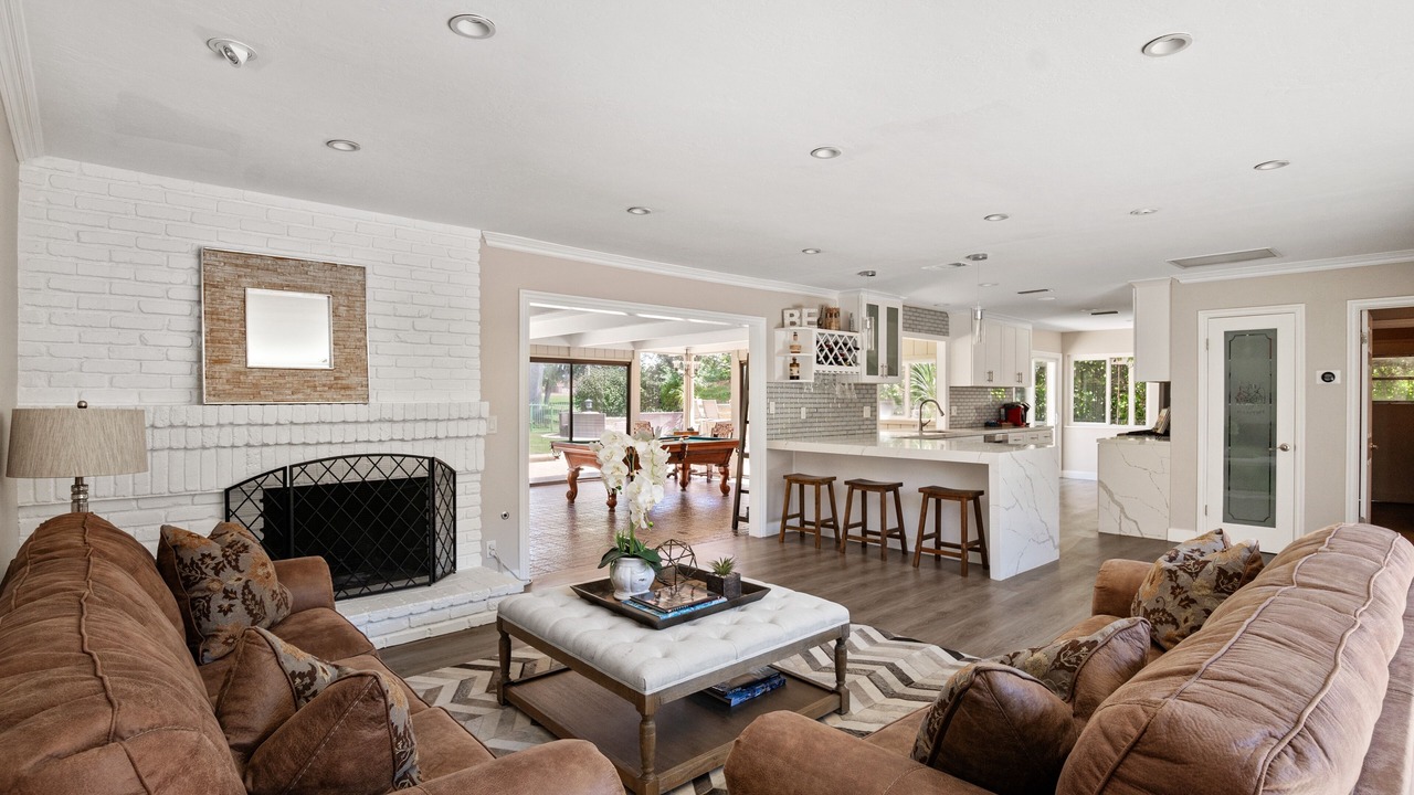 Photo of Livingroom in Yorba Linda