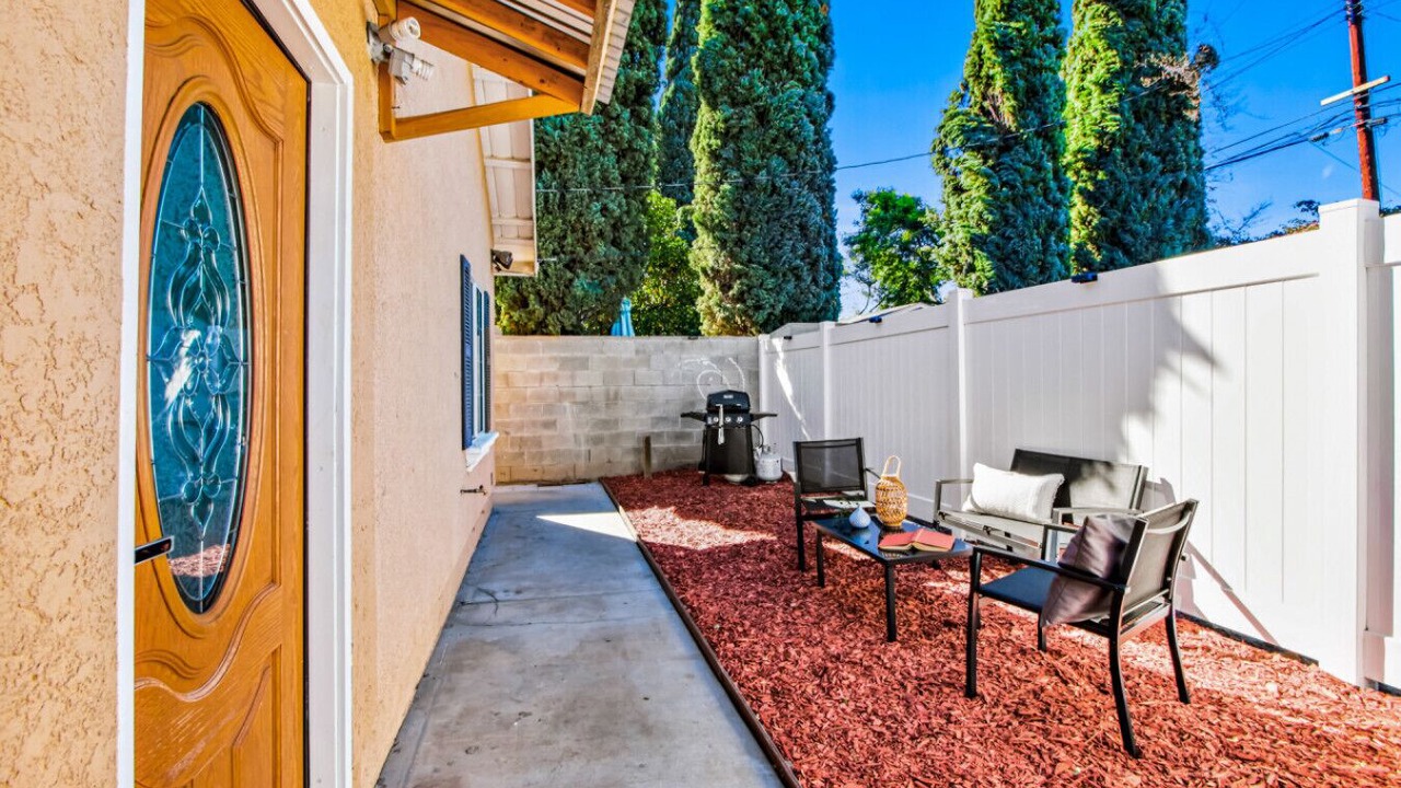 Photo of Patio Balcony in Valinda