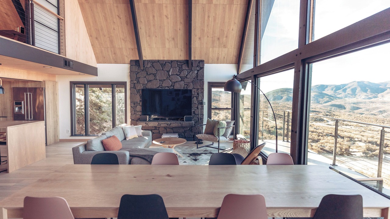 Photo of Livingroom in Mountain Center