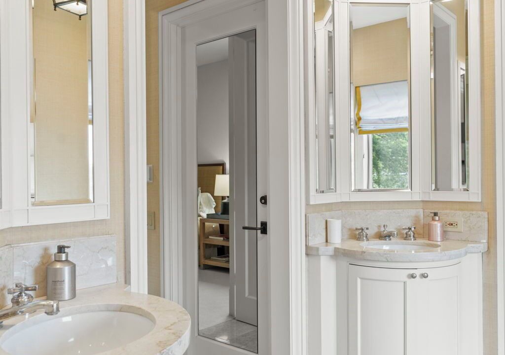 Photo of Bathroom in St. Helena