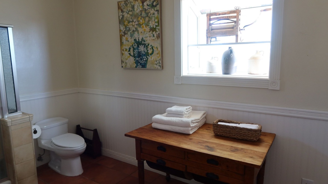 Photo of Bathroom in Oakley