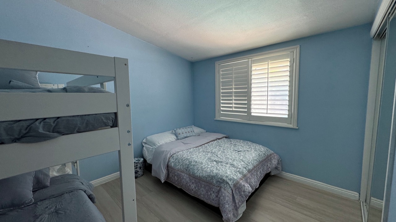 Photo of Bedroom in Sherwood Forest and Thistle Development