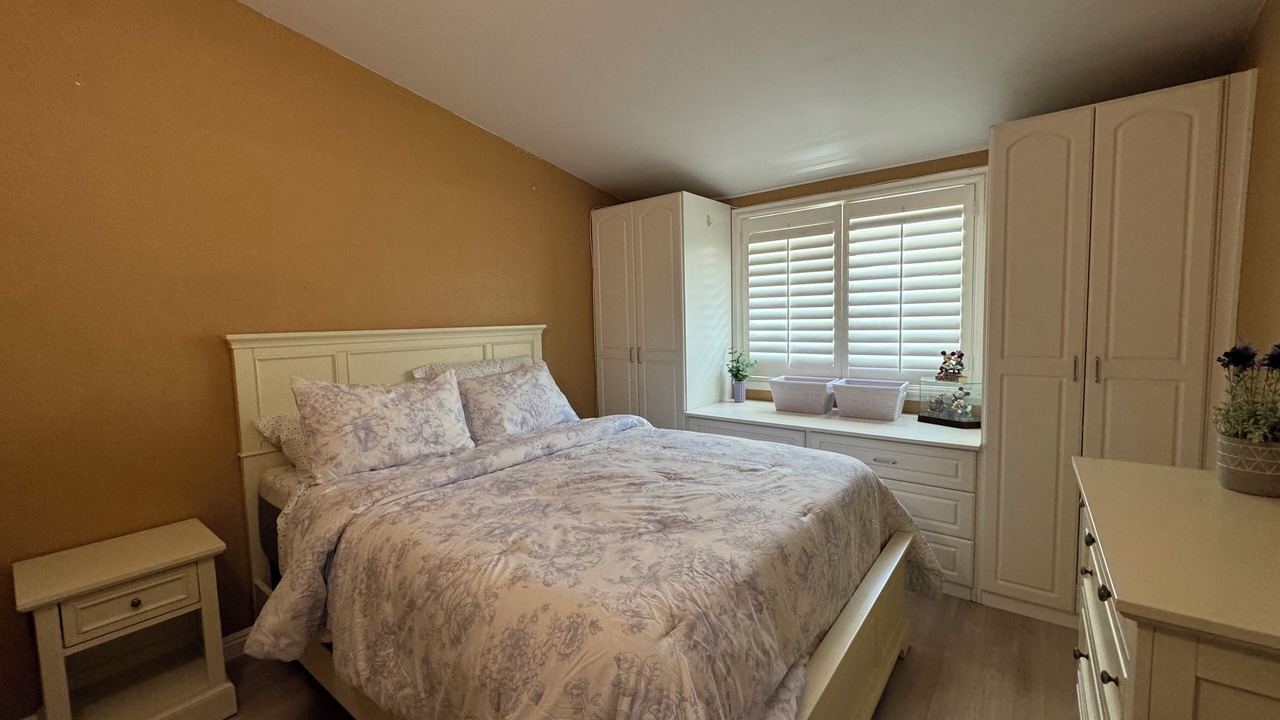 Photo of Bedroom in Sherwood Forest and Thistle Development