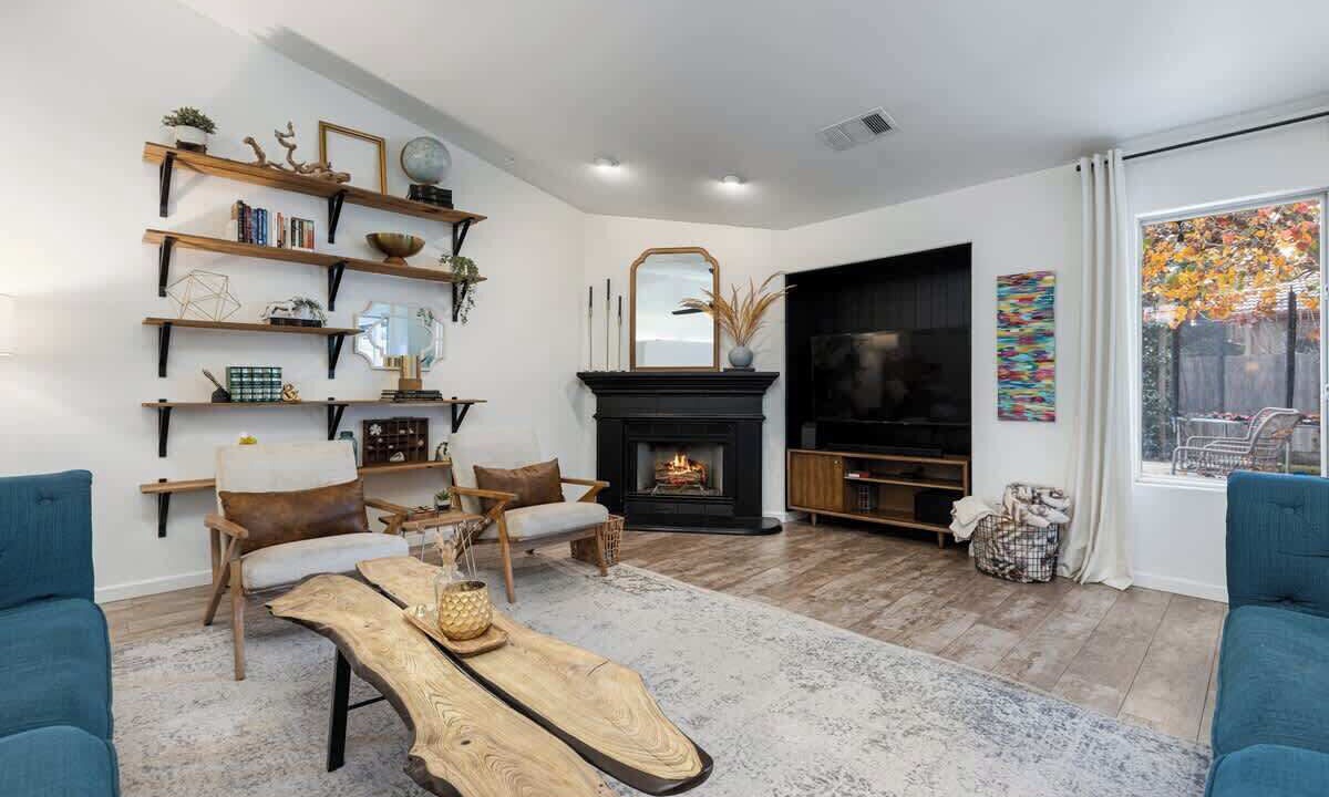 Photo of Livingroom in Visalia