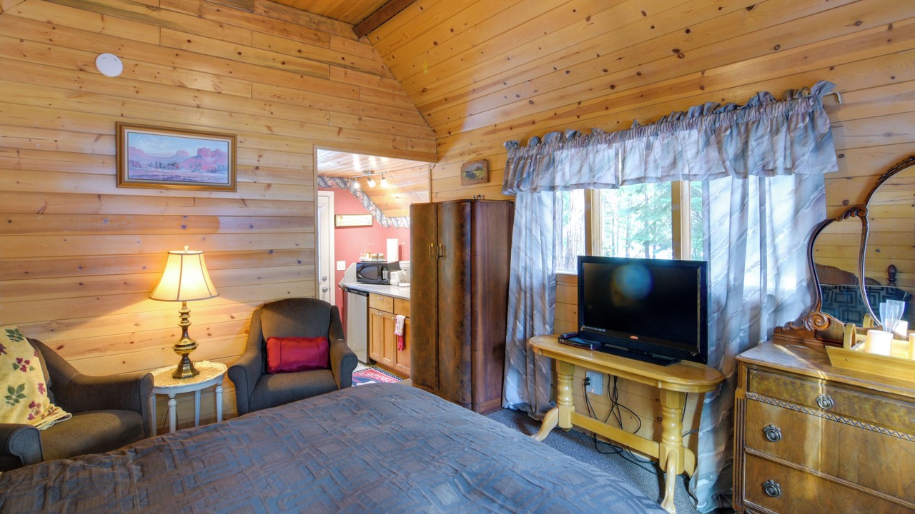 Photo of Bedroom in Butte Meadows