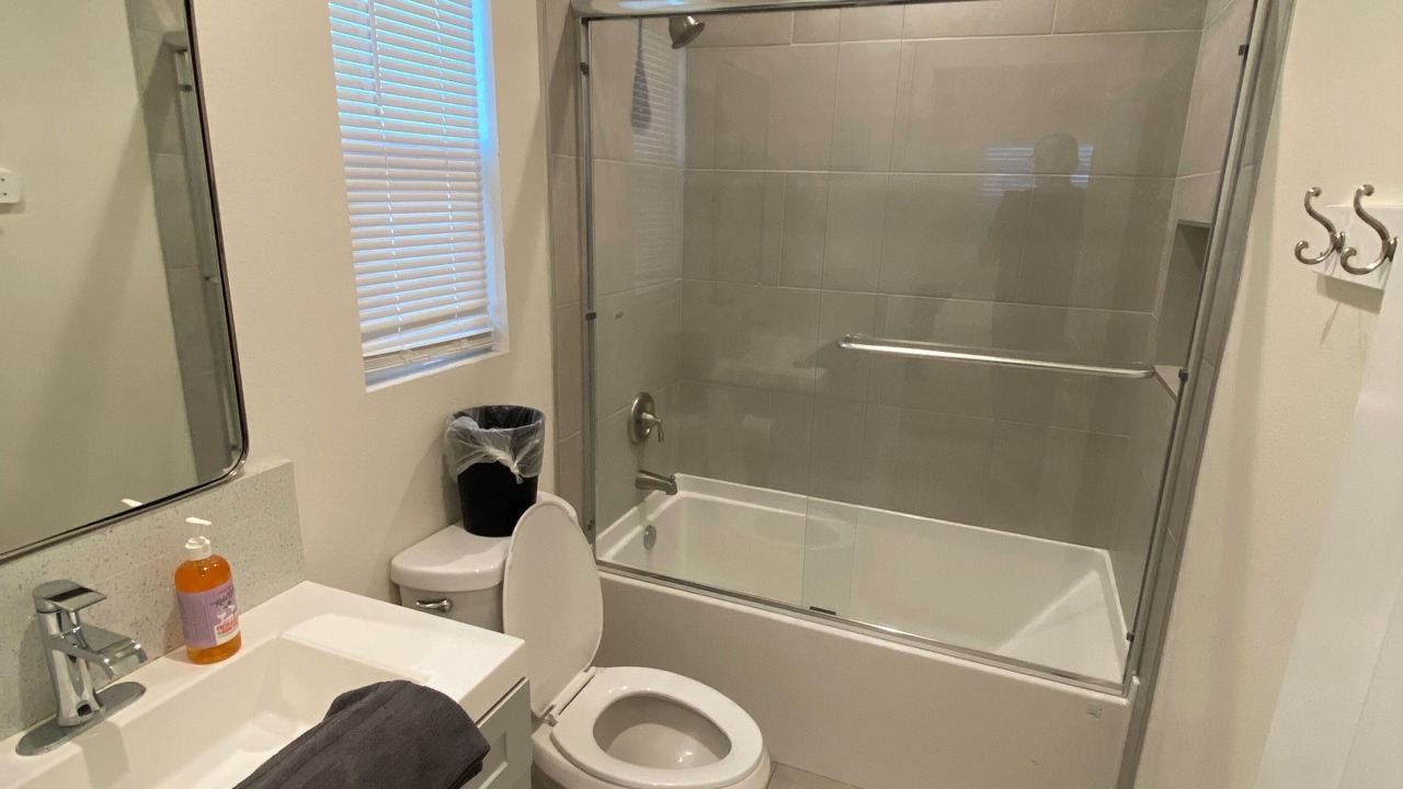 Photo of Bathroom in Midway City