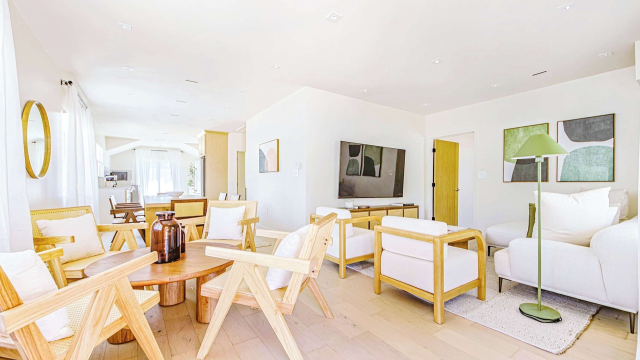 Photo of Livingroom in Los Feliz