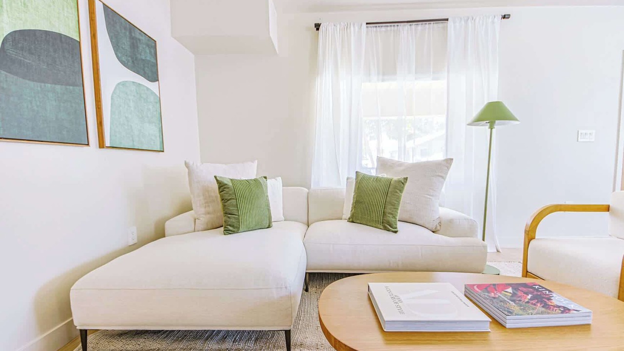 Photo of Livingroom in Los Feliz