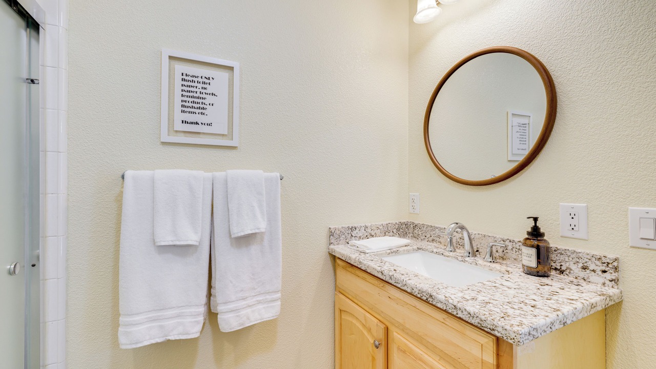 Photo of Bathroom in Hathaway Pines