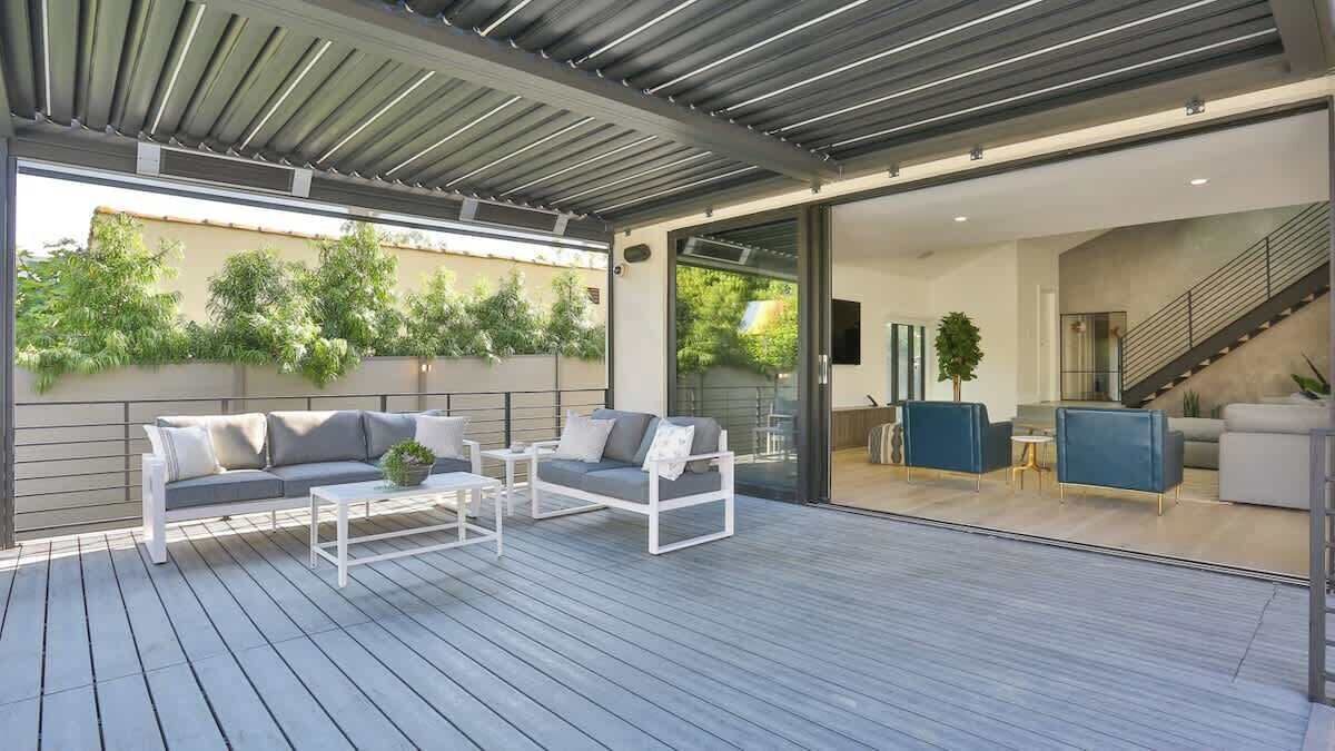 Photo of Patio Balcony in Mid-Wilshire