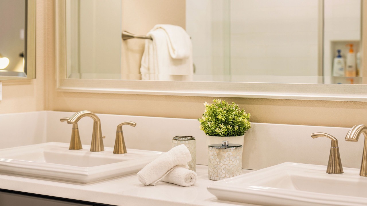 Photo of Bathroom in Airport Area
