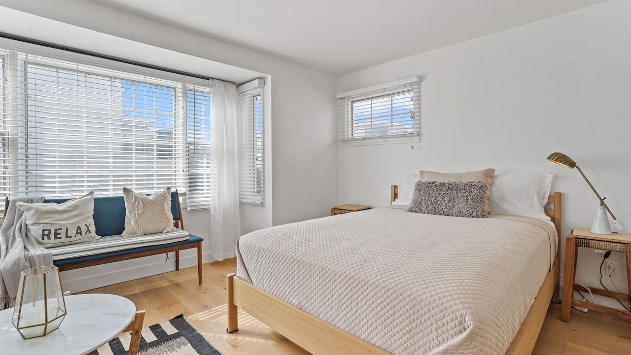 Photo of Bedroom in Peninsula