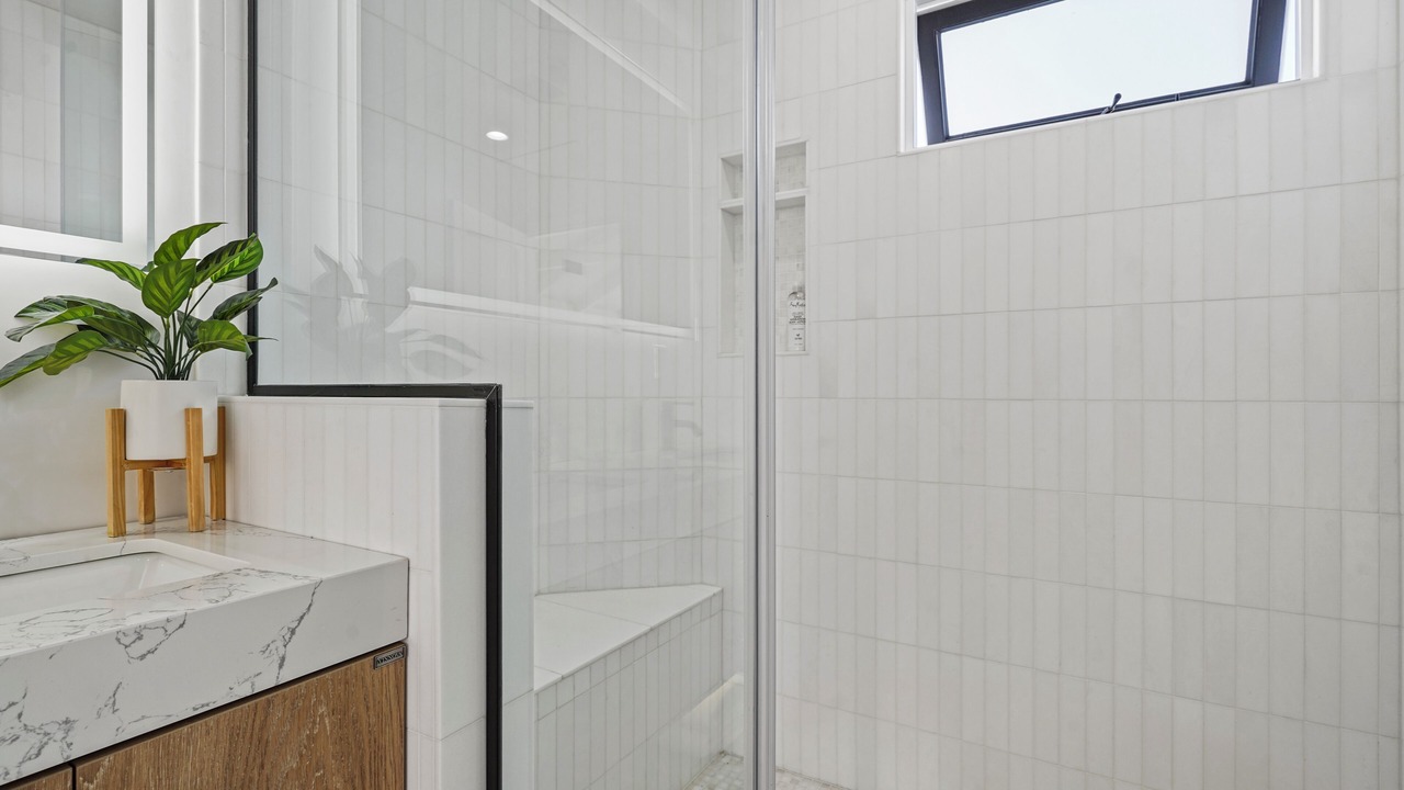Photo of Bathroom in Peninsula