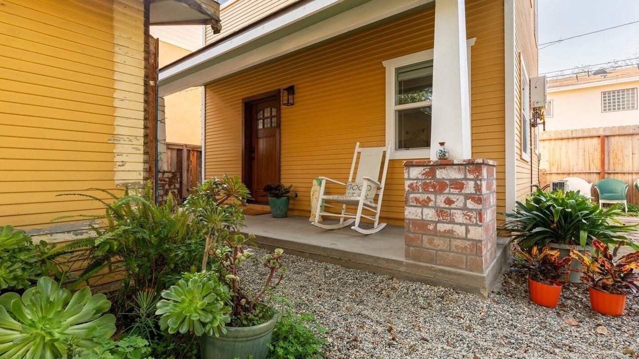Photo of Patio Balcony in Fullerton