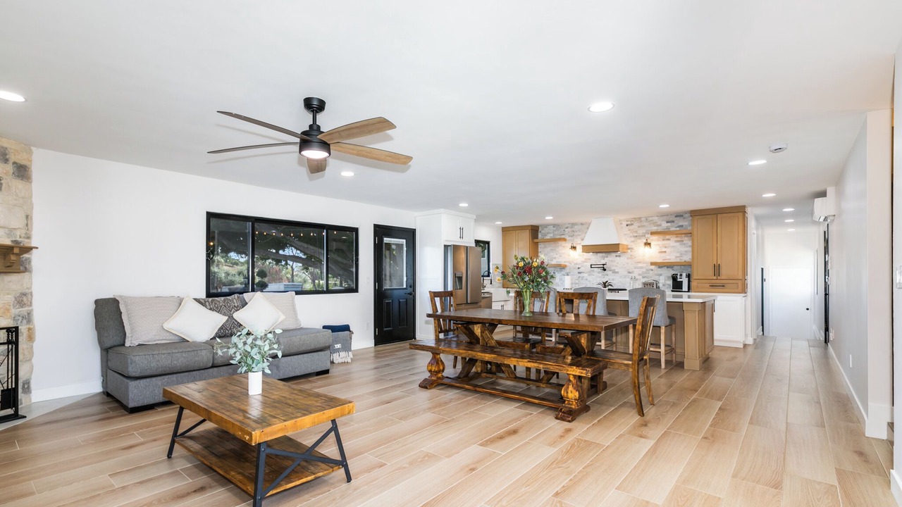 Photo of Livingroom in Jamul