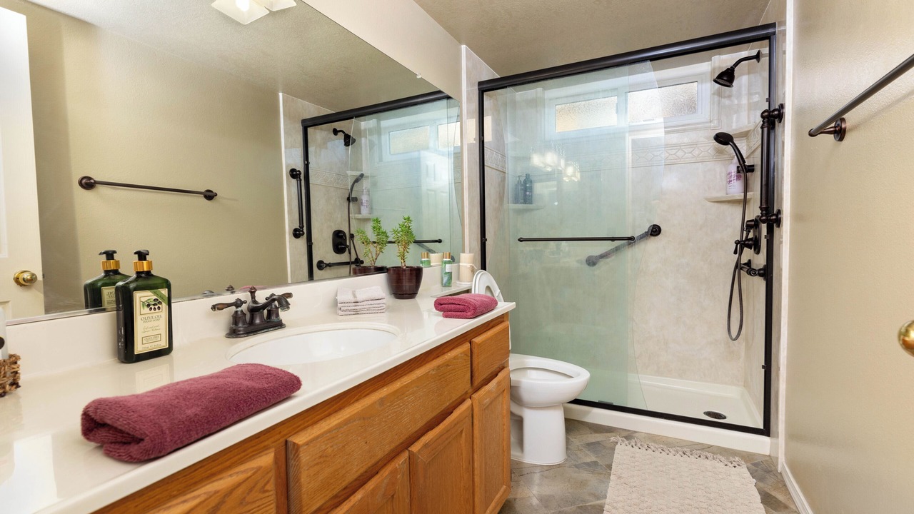 Photo of Bathroom in Castaic
