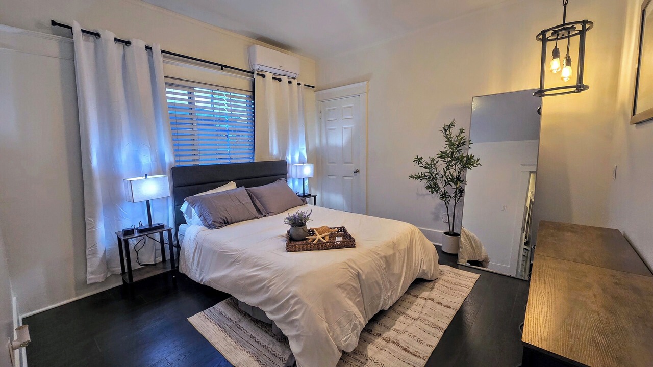 Photo of Bedroom in South Wrigley