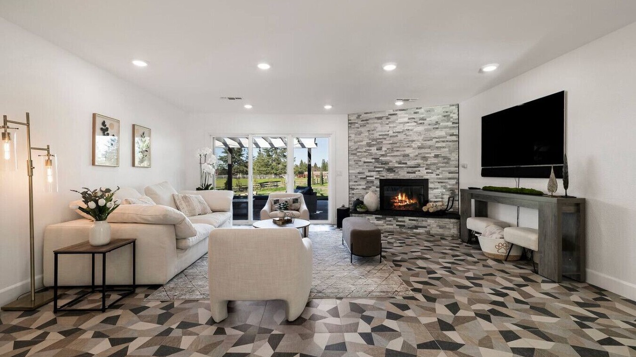Photo of Livingroom in Granite Bay