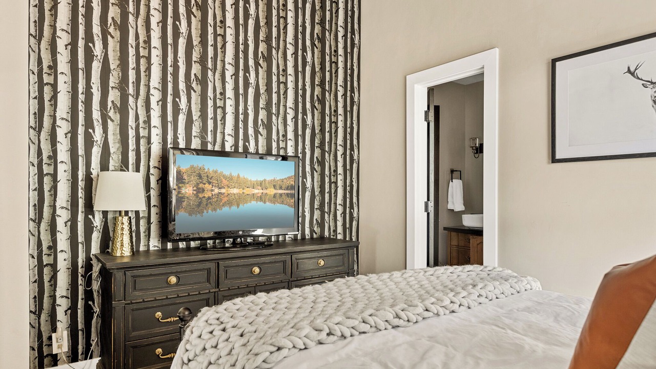 Photo of Bedroom in Summit Estates