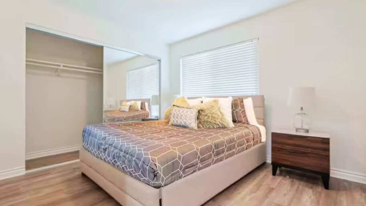 Photo of Bedroom in Sunland-Tujunga