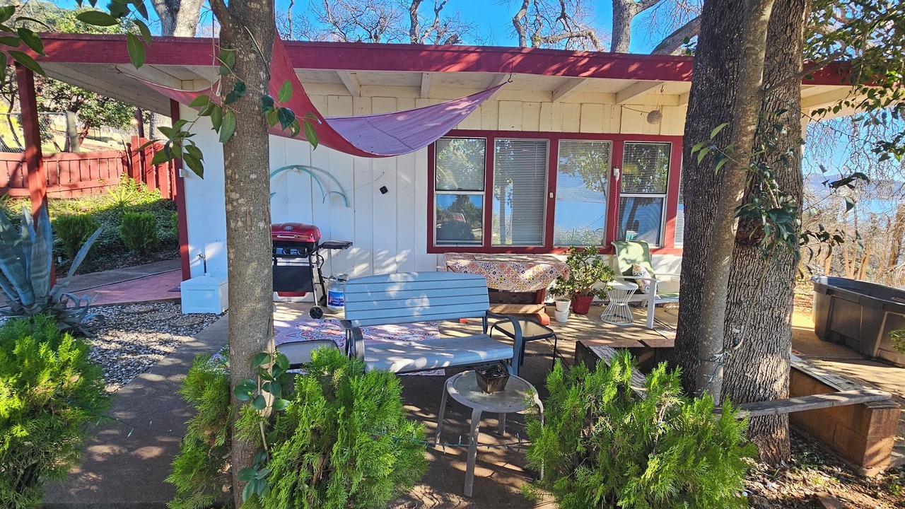 Photo of Outdoor in Clear Lake