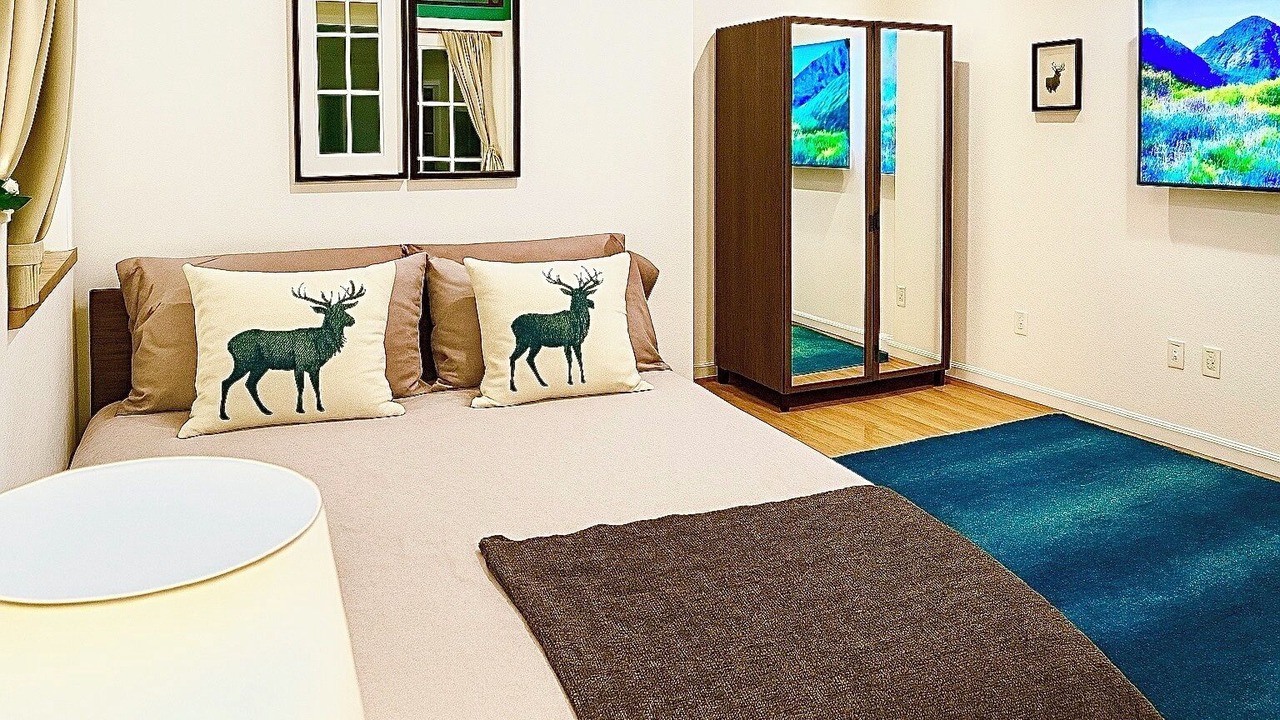Photo of Bedroom in La Brea