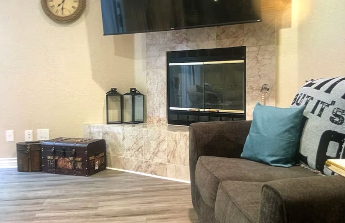 Photo of Livingroom in Silver Lakes Country Club