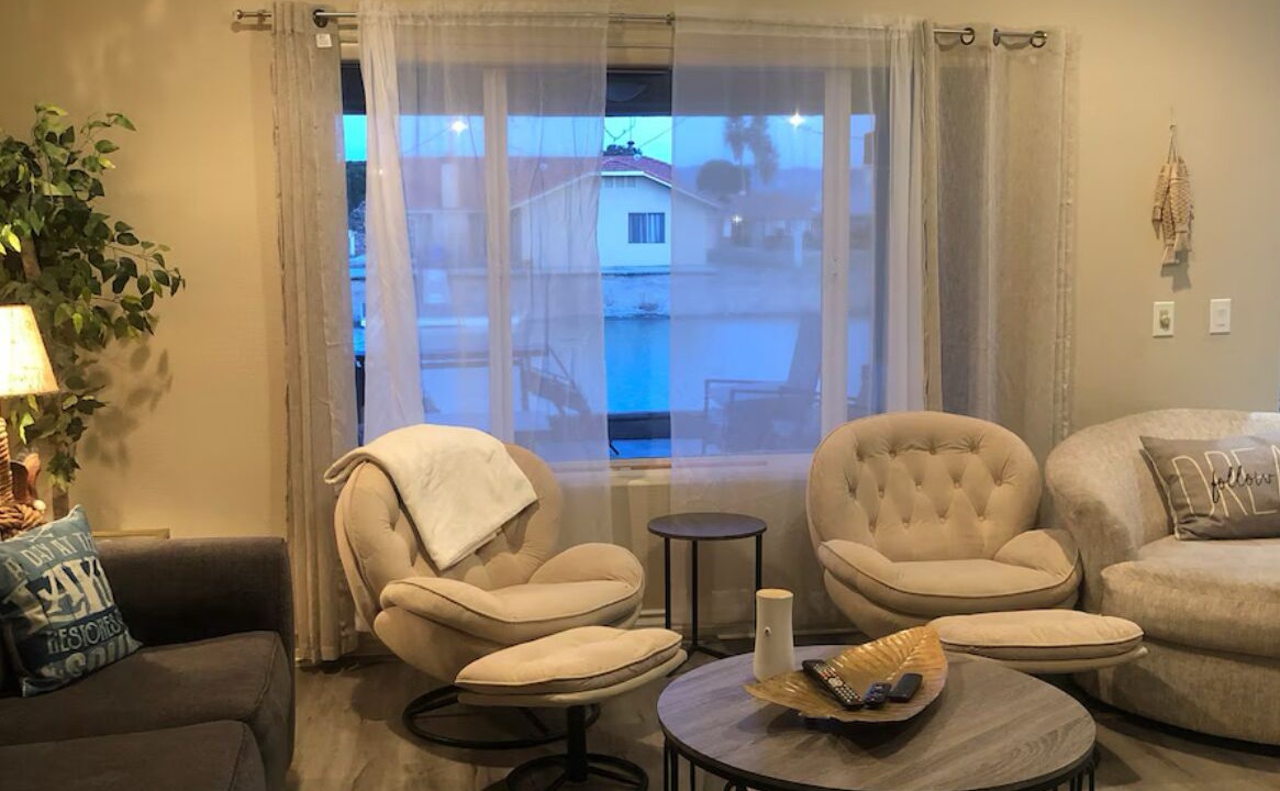 Photo of Livingroom in Silver Lakes Country Club