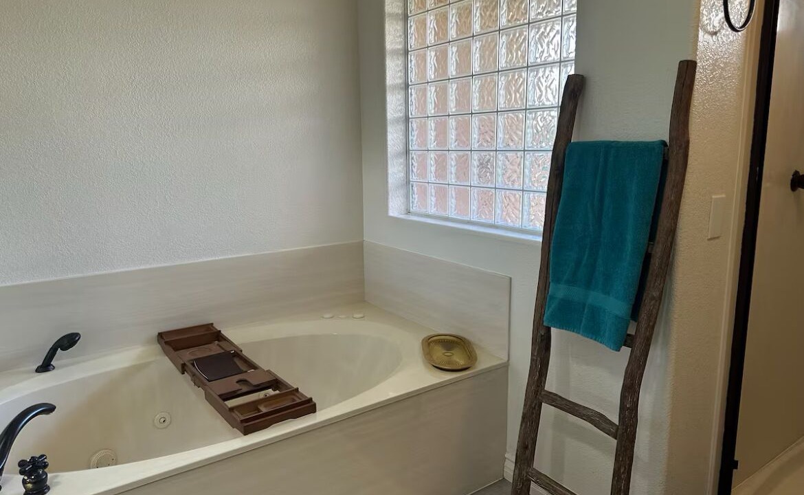 Photo of Bathroom in Silver Lakes Country Club