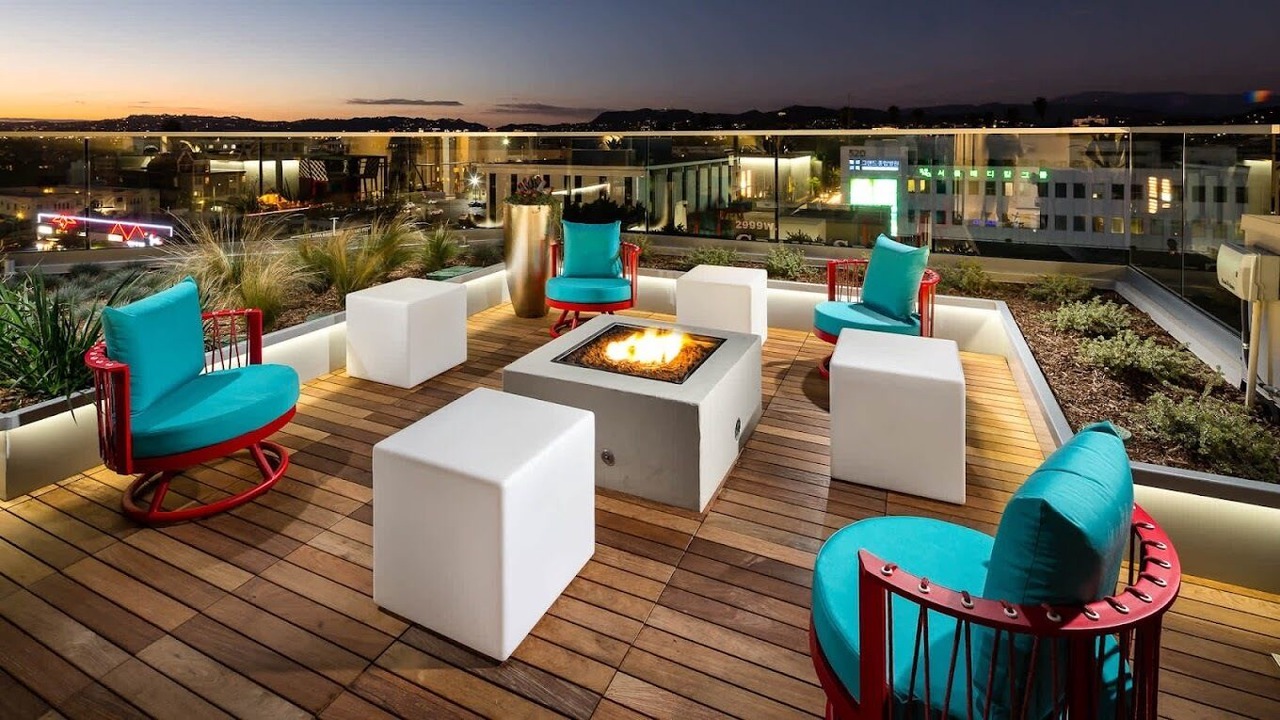 Photo of Patio Balcony in Wilshire Center