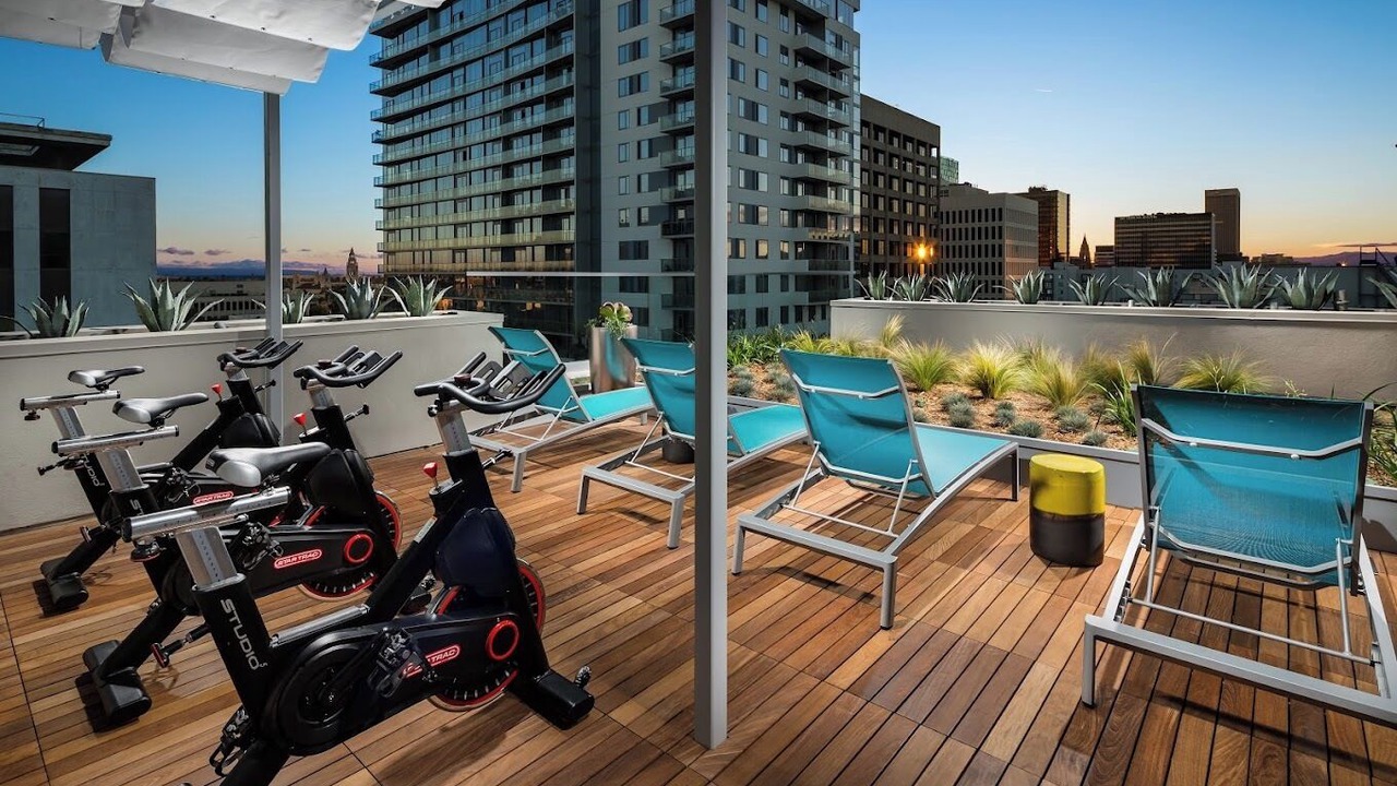 Photo of Patio Balcony in Wilshire Center