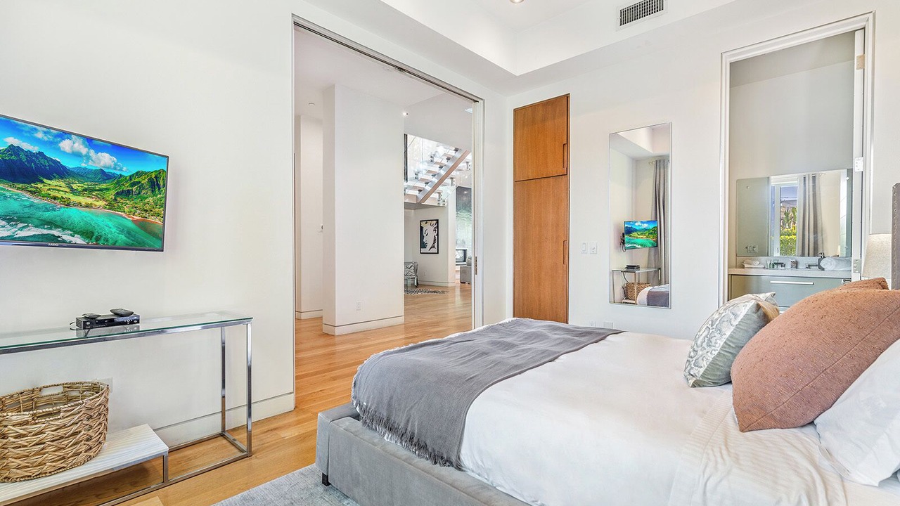 Photo of Bedroom in La Brea