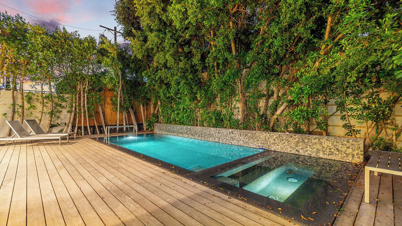 Photo of Outdoor in La Brea