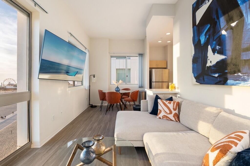 Photo of Livingroom in Downtown