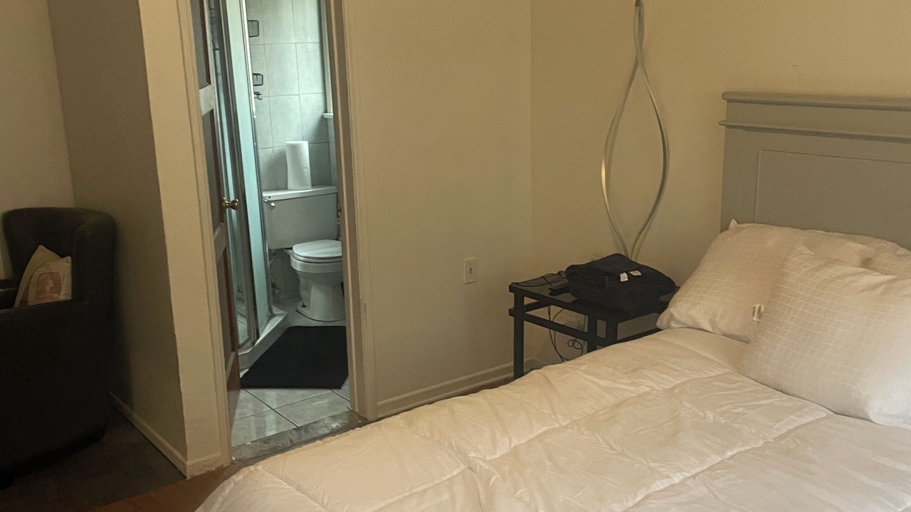 Photo of Bedroom in Inglewood