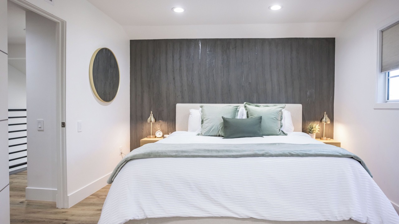 Photo of Bedroom in Valley Village