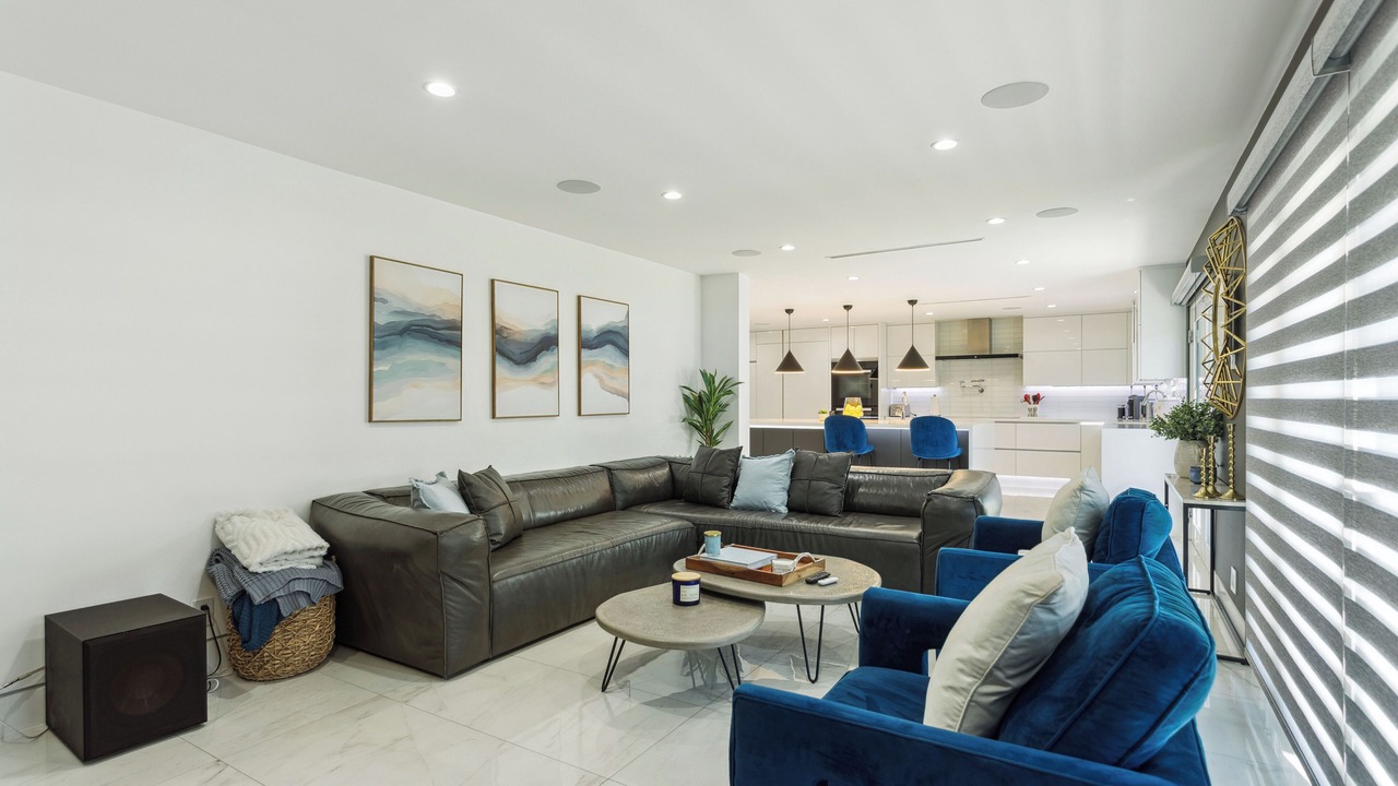 Photo of Livingroom in Valley Village