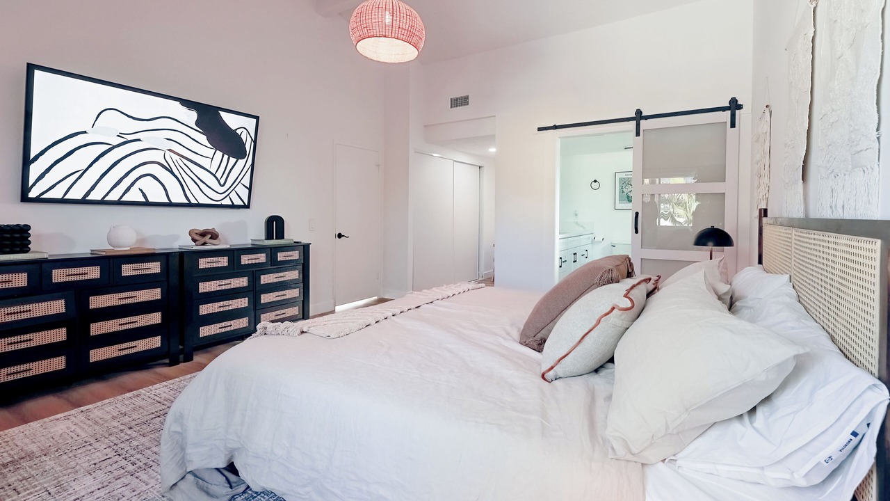 Photo of Bedroom in Huntington Beach