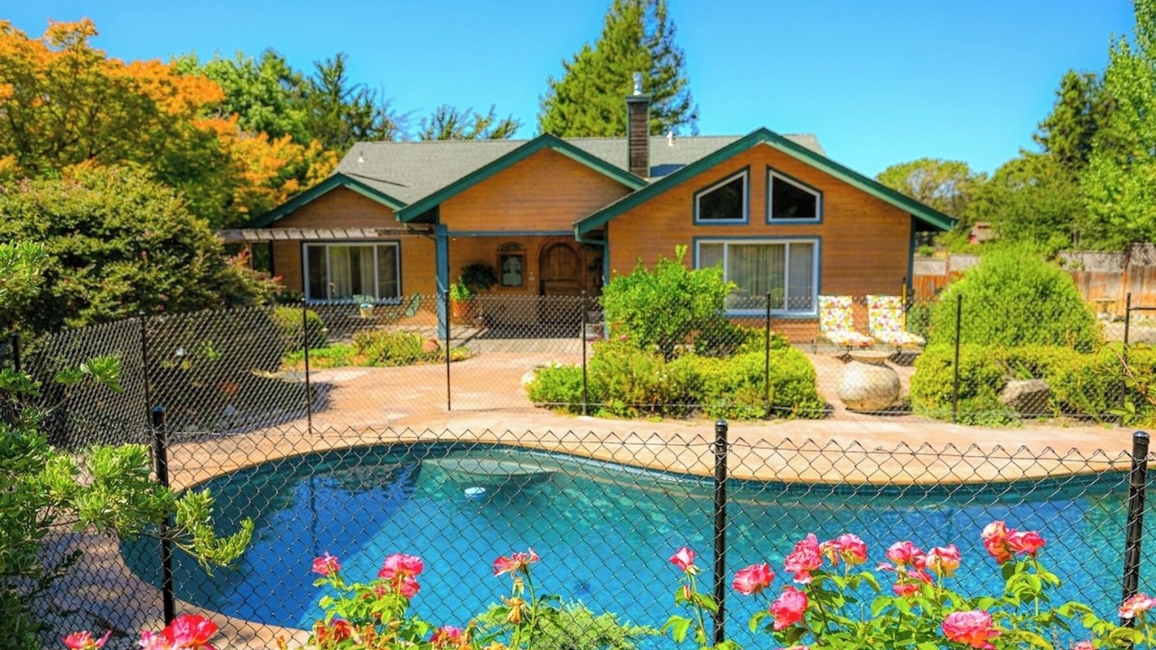 Photo of Outdoor in Petaluma