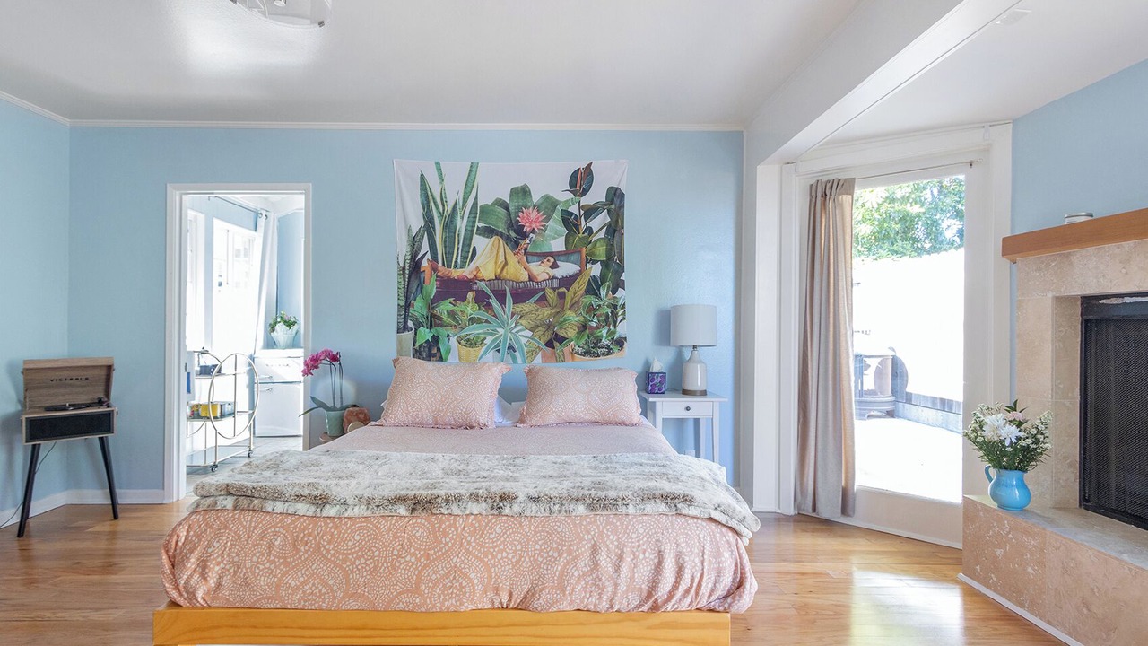 Photo of Bedroom in Alta Mesa