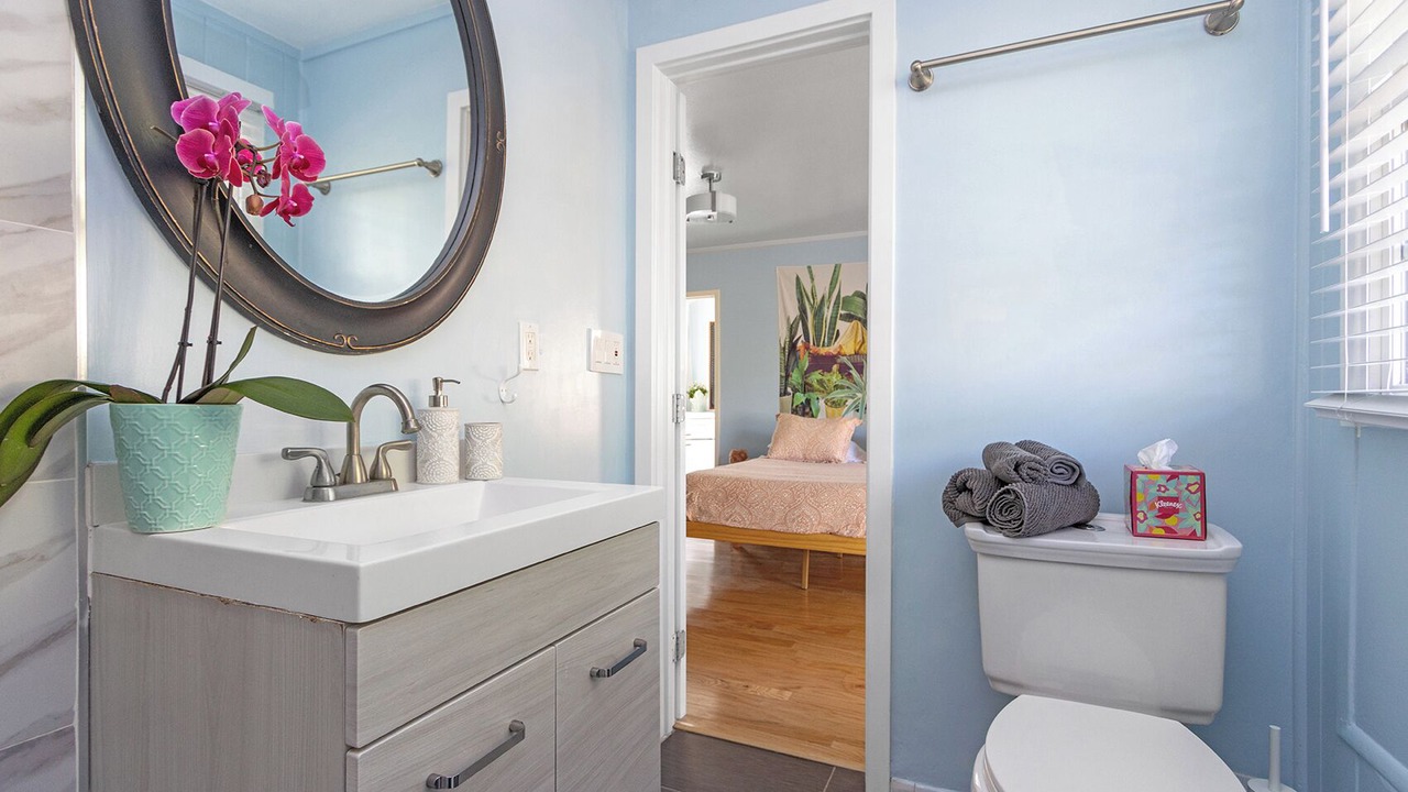 Photo of Bathroom in Alta Mesa